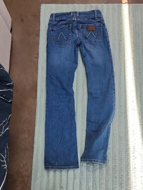 Wrangler Women’s Medium Blue Boot-Cut Jeans